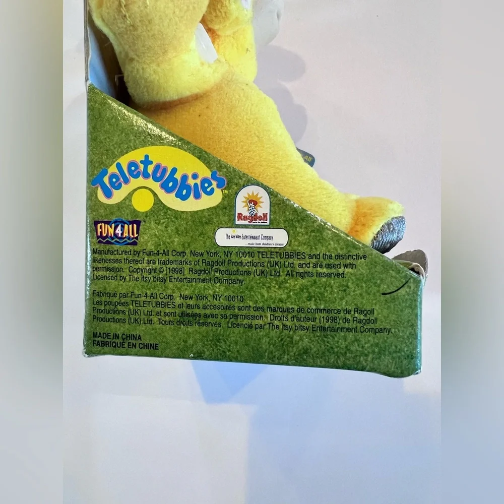 Laa-Laa Yellow Teletubbies Vintage Clip on in original packaging & tags